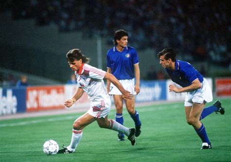Mercoledì 26 settembre 1990 ore 20:15 © italia1910.com, riproduzione vietata. Mondiali 1990: Italia-Cecoslovacchia 2-0 | Storie di Calcio