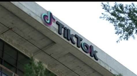 Trump Says He Plans To Ban Tiktok From Us Fox News