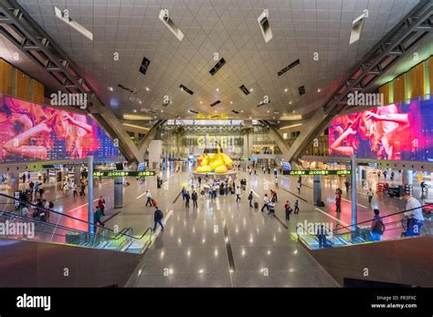 Qatar Airport Interior Inside Hi Res Stock Photography And Images Alamy