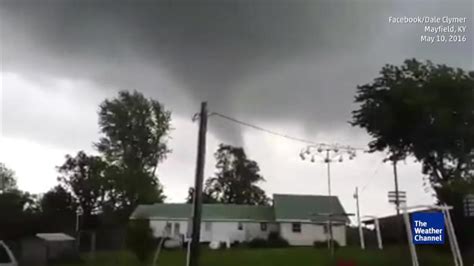 Tornado Spotted In Mayfield Kentucky Videos From The Weather Channel