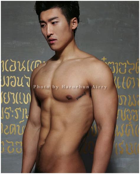 Asiatisches männliches nacktes modell Hoher Kalifornien