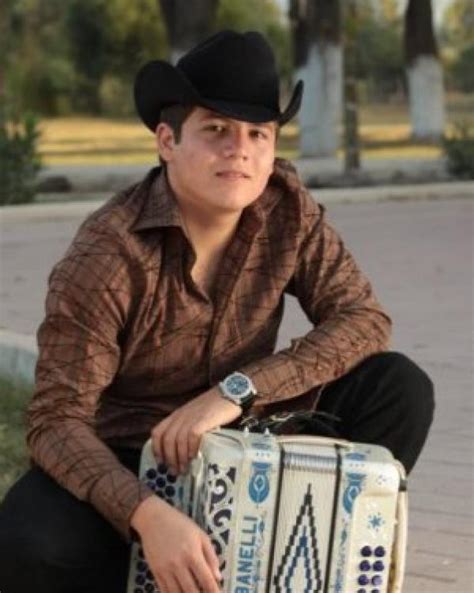© 2018 umg recordings, inc. Grupo armado intenta rescatar a Remmy Valenzuela tras ser ...