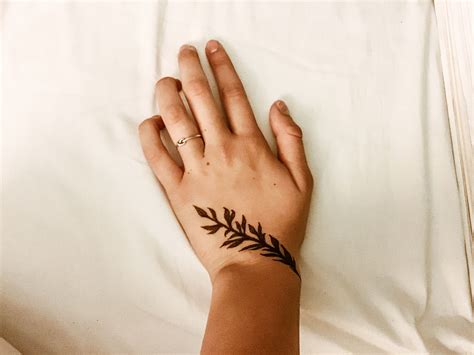 Cool Sharpie Tattoo Idea It Does Look Like My Wrist Is Way Darker
