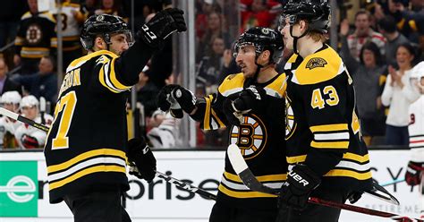 Bruins Beat Blackhawks 6 3 Snap Chicagos 7 Game Win Streak Cbs Boston