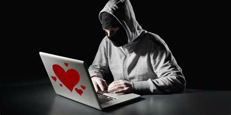 what you need to know about romance scams dating💕scammer