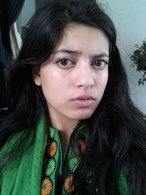 Indianpakibabes Gorgeous Pakistani Babe Expose Part ½