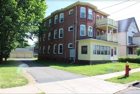 Start your free search for 2 bedroom apartments today. 33 Fairview St Unit 2, West Hartford, CT 06119 - Apartment ...