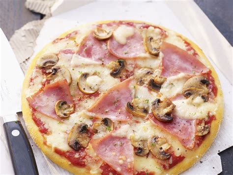 Sliced Ham And Mushroom Pizza Recipe Eat Smarter USA