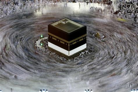 Muslim Pilgrims Perform Last Hajj Ritual In Makkah Middle East Monitor