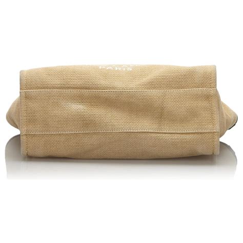 ❗surtout prenez votre temps et étudiez bien toutes les options existantes avant de craquer pour votre. Cabas Chanel Sac cabas Chanel Marron Deauville Cuir,Autre ...