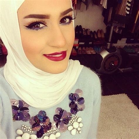 Top 10 Middle Eastern Beauty Bloggers To Follow In 2022 Beauty Body