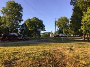 Deep woods and marshy areas provide habitat for a variety of wildlife including bullfrogs and blue heron. Review of Barren River Lake State Park Campground