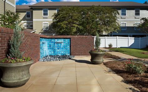 Many times, we find families struggle with the following River Highlands of Birmingham | SeniorLiving.com
