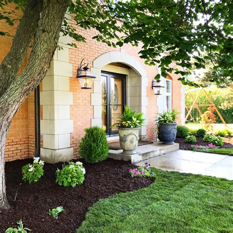 Entryway | Curb appeal, Improve curb appeal, Garden design