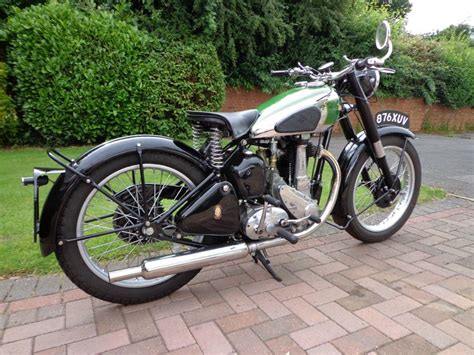 The blue star , empire, star, silver star, and gold star were slightly upgraded sports versions that were also marketed as powerful street bikes. 1946 BSA B31 RIGID | Old motorcycles for sale, Vintage ...