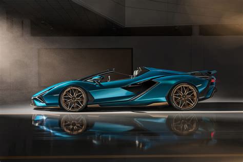 Lamborghini Debuts Outlandish Sián Roadster And All 90 Are Sold