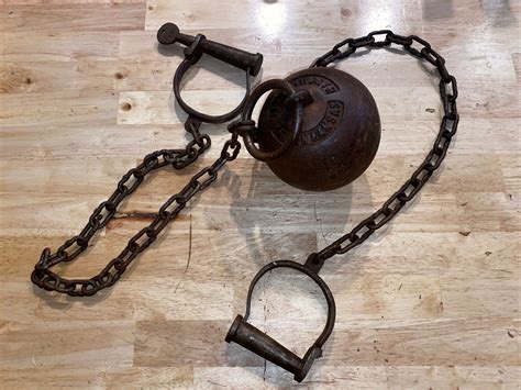 Ft Leavenworth Ball Chain KANSAS Prison Cast Iron Metal Shackles