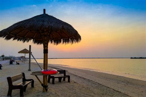 Stunning Pictures Of Beaches In Qatar Time In 2020 Time Out Doha