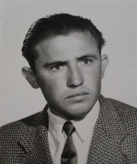 Erika f wunderlich age ~34. Schmidt családok