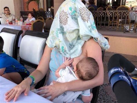 Woman S Photo Goes Viral After Being Told To Cover Up While Breastfeeding