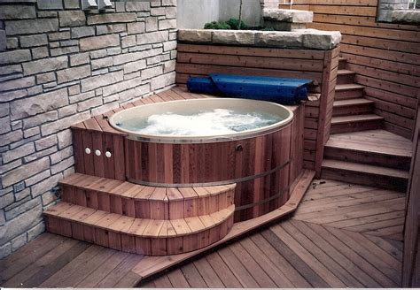 Without a doubt, you will concur that all these indoor jacuzzies or indoor hot tubs are exceptionally welcoming! Hot Tubs #1 | Woodz