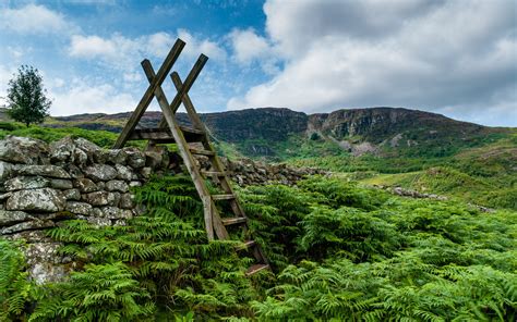 7680x4320 Wales Snowdonia Stairs 8k Wallpaper Hd Nature 4k