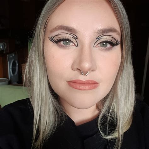 Graphic Liner And Some Gems Rmakeupselfies