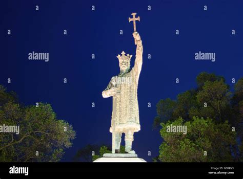 Statue Of Stefan Cel Mare Moldova Chisinau Kischinjow Stock