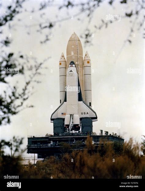 Space Shuttle Columbia At Launch Site 251981 Stock Photo Alamy