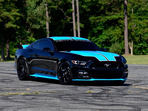 Fotos de Ford Mustang GT Fastback Pettys Garage 2015