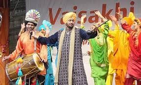 Perayaan unik umat hindu di malaysia. UTHM ETNIK: Perayaan Masyarakat Sikh