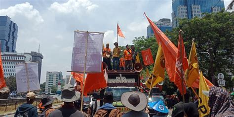 Bersama Partai Buruh Petani SPI Lakukan Aksi Massa Peringati HTN Serikat Petani Indonesia
