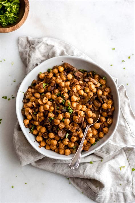 Easy Spiced Chickpeas With Mushroom And Garlic Running On Real Food
