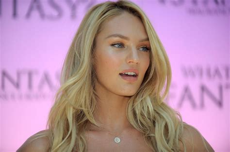Candice Swanepoel Full Hd Wallpaper And Background Image 2000x1332