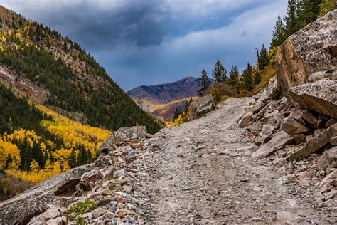 Rough Trail Pictures Download Free Images On Unsplash