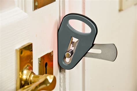 The Easylock Portable Temporary Travel Door Lock Indiegogo