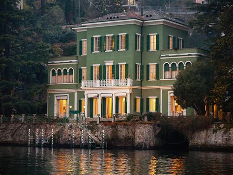 Beautiful Lakefront Villa On Lake Como In Italy Extravaganzi