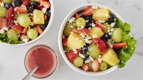 Easy Fresh Fruit Salad Recipe