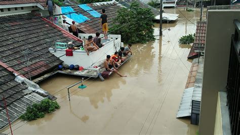 Konsep Jakarta Flooding Paling Top