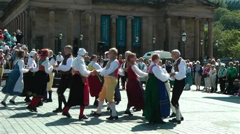 Swedish Traditional Folk Dance Hambo And Väva Vadmal Youtube