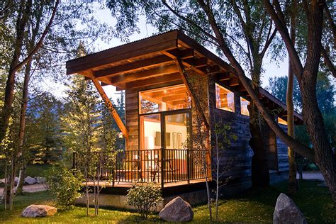 Luxury Turnkey Tiny Cabin Combines Rustic And Modern Aesthetic