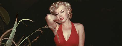 40s Hairstyles Inspired By Marilyn Monroe