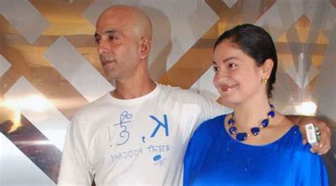 Pooja Bhatt Ends Marriage With Husband Manish Makhija Announces It On