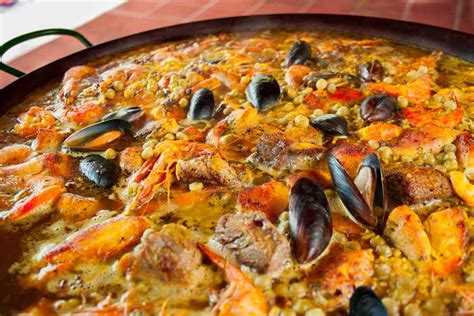 La cocina española es muy variada. 5 exquisitos platos típicos de España - Cocina y Vino