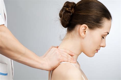 10 Tips On How To Massage Shoulder Pain Anne Thimble