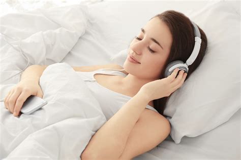 can music help you fall asleep at night