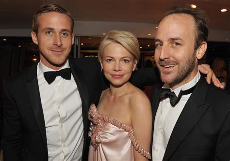 Pictures Of Ryan Gosling And Michelle Williams Holding Hands At Blue