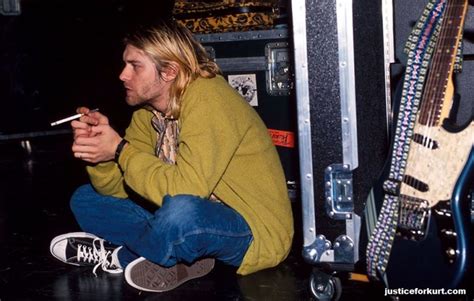 Bagaimana Kurt Cobain Menghadapi Menjadi Orang Terbuang Paling Terkenal