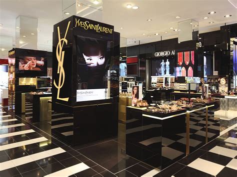 Reasons Why You Need To Visit The New Ysl Beauty Boutique In Mall Of