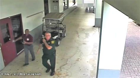 Video Shows Deputys Inaction Outside Parkland School During Shooting